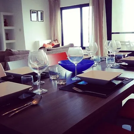 Beblow Flats Apartament *
